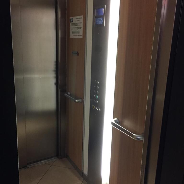 Welcome au Dazzling Stay - Apartment with Balcony - 22