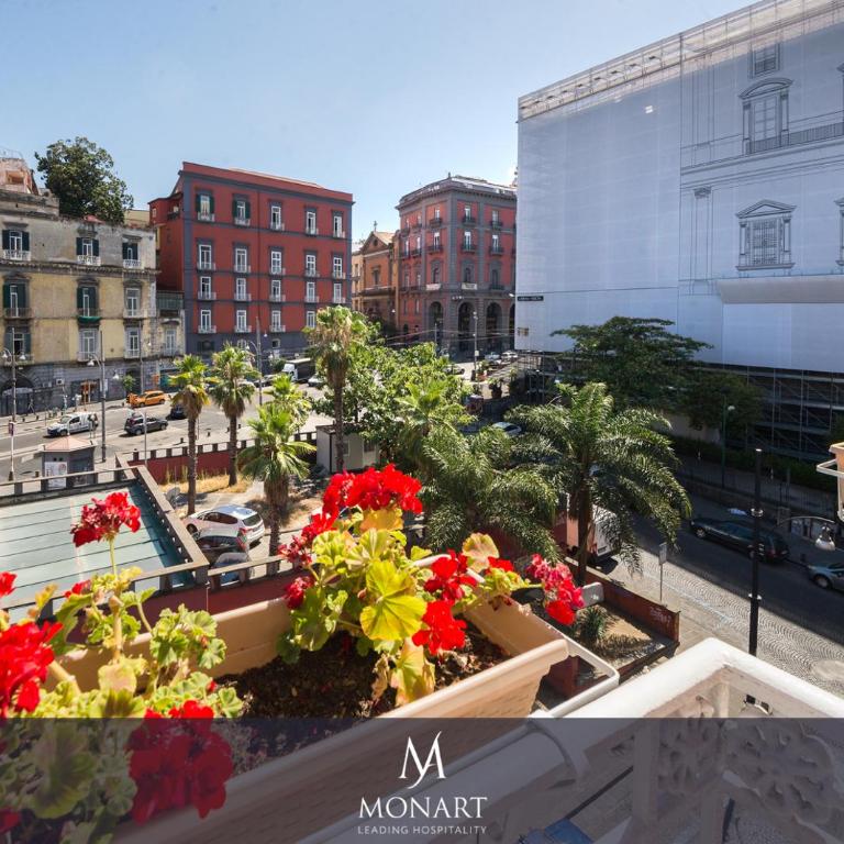 MONART HOSPITALITY Cavour - Camera King Standard con Balcone - 9
