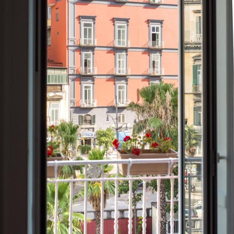MONART HOSPITALITY Cavour - Camera King Standard con Balcone - 11