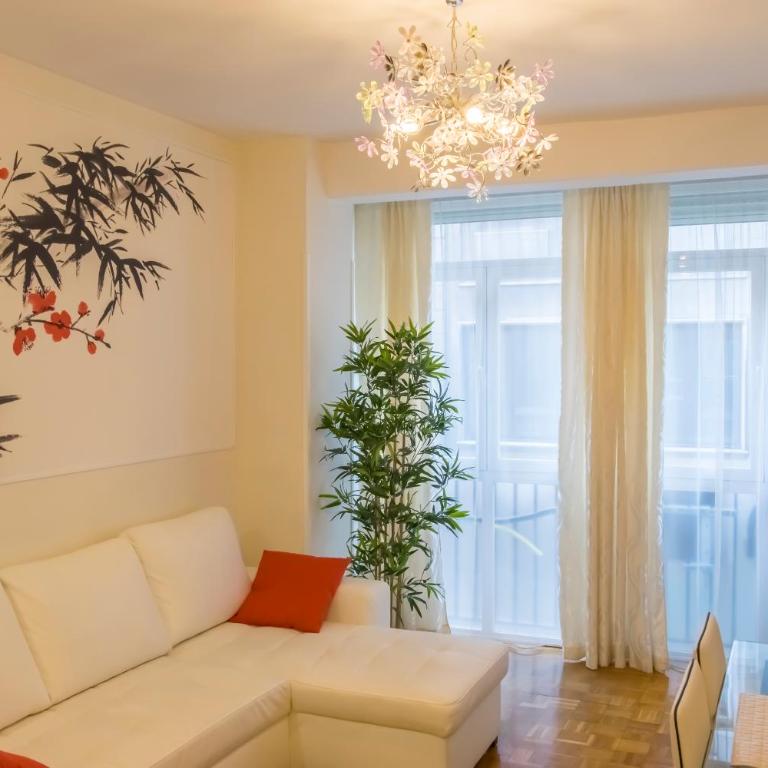 Plaza Madrid Central - One-Bedroom Suite - 6