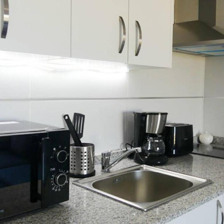 HOLIDAY RENTALS PISCINA, PLAYA PARKING a 5 min caminando del PUERTO DE BENALMADENA - Studio - 22