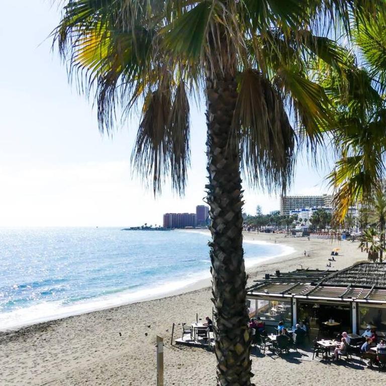 HOLIDAY RENTALS PISCINA, PLAYA PARKING a 5 min caminando del PUERTO DE BENALMADENA - Studio - 30