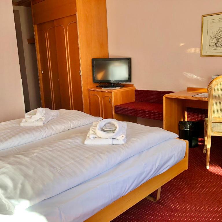 Thermal Hotels & Walliser Alpentherme Leukerbad - Doppelzimmer Maison Blanche - 7