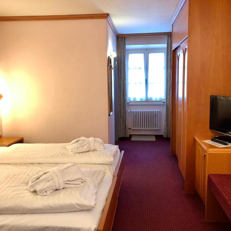 Thermal Hotels & Walliser Alpentherme Leukerbad - Doppelzimmer Maison Blanche - 6