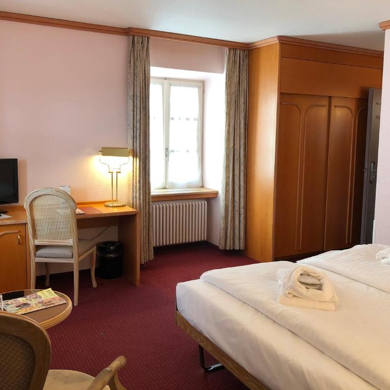 Thermal Hotels & Walliser Alpentherme Leukerbad - Doppelzimmer Maison Blanche - 5