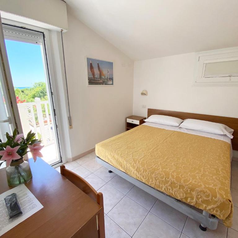 Albergo Villa Aida - Camera Matrimoniale/Doppia con Letti Singoli con Bagno - 7