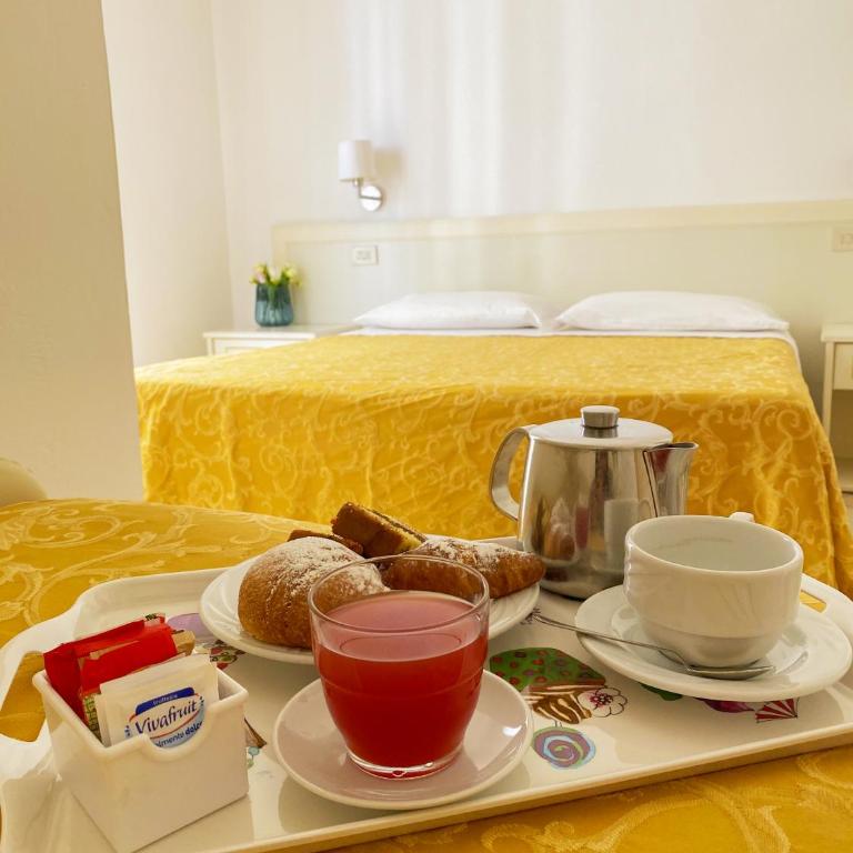 Albergo Villa Aida - Camera Quadrupla con Bagno Privato - 12