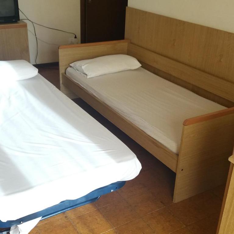 Residence Valbella - GETURHOTELS - Apartment with Pool View - 1