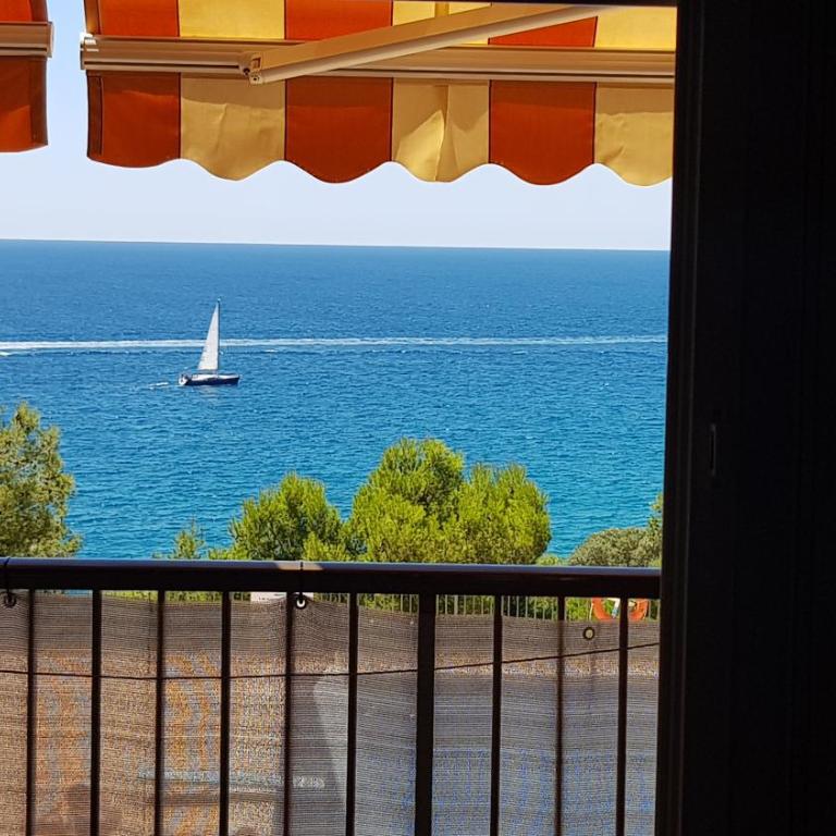 Apartamento con vistas al mar - Two-Bedroom Apartment - 35
