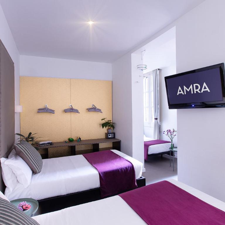 Amra Barcelona Caspe - Triple Room - 1