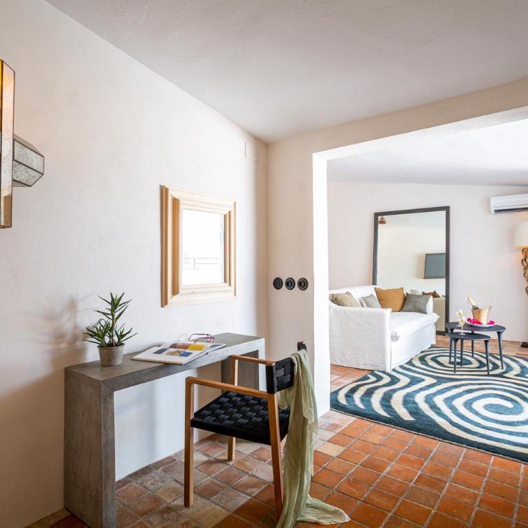 Hotel La Torre del Canonigo - Small Luxury Hotels - Suite con terraza y servicio de traslado - 12