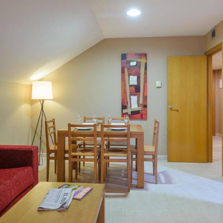 Apartamentos Trisquel - Apartamento con terraza - 3