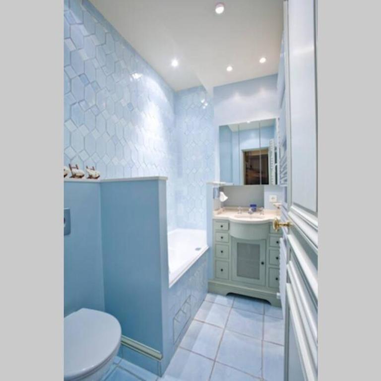 Luxury, Calm and Elegance in the heart of Champs-Elysées with a bottle of Champagne and AC - Appartement 1 Chambre - 44
