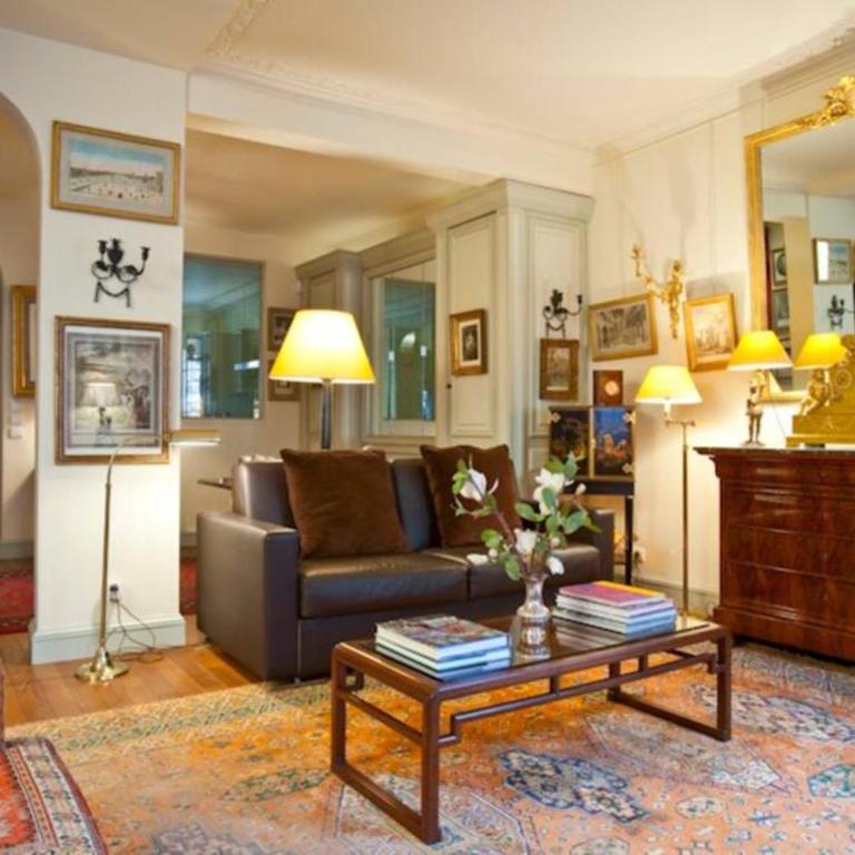 Luxury, Calm and Elegance in the heart of Champs-Elysées with a bottle of Champagne and AC - Appartement 1 Chambre - 25