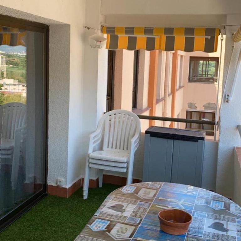 Super Apartamento en playa de la Pineda - Apartment - 4