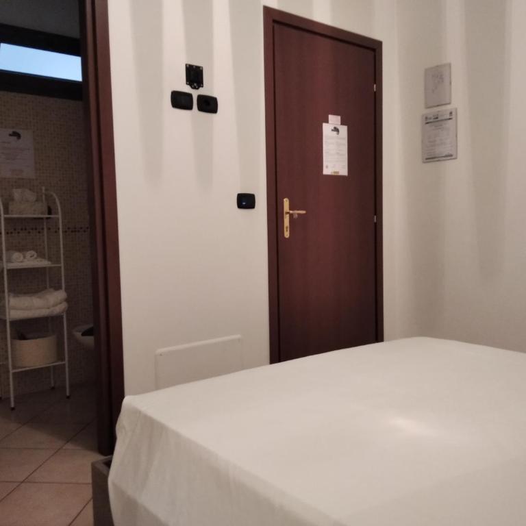 b&b La Lucertola casa vacanze - Camera Matrimoniale con Bagno Privato - 2