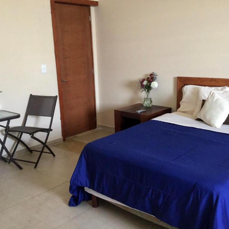 Bed and Breakfast Pecarí - Family Room with Private Bathroom - 10