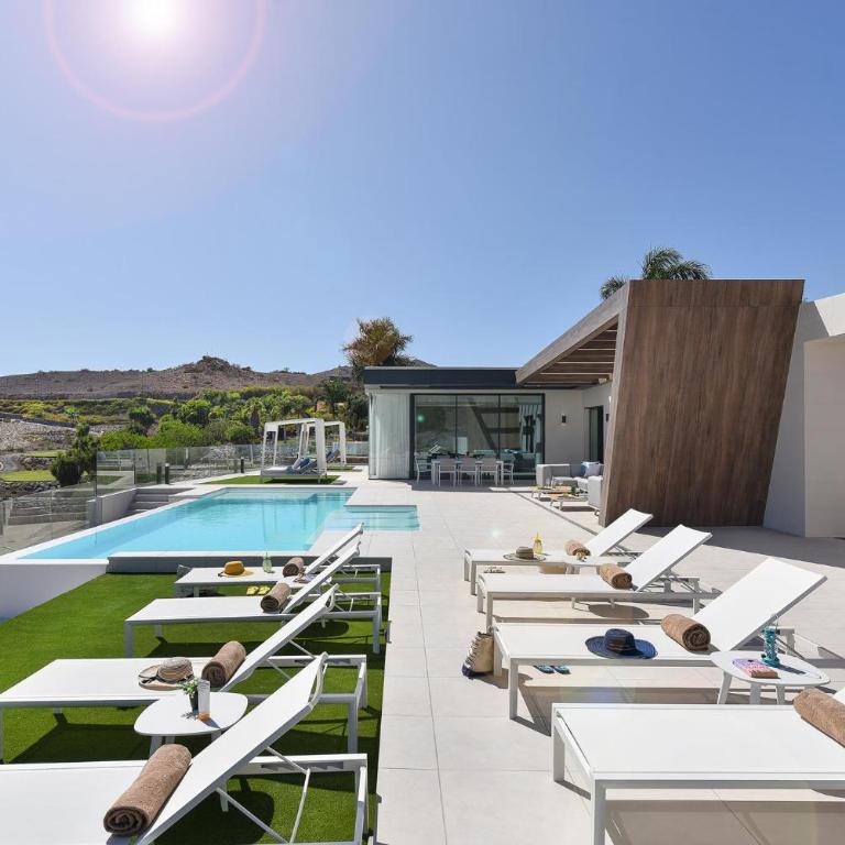 Salobre Sunset Villa V&L Salobre by VillaGranCanaria - Villa - 21