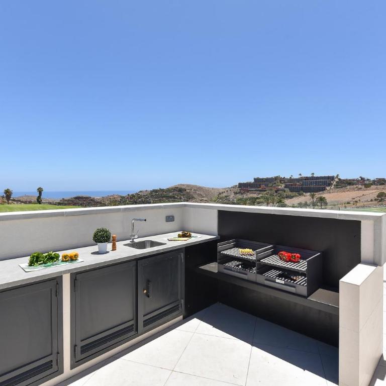 Salobre Sunset Villa V&L Salobre by VillaGranCanaria - Villa - 52