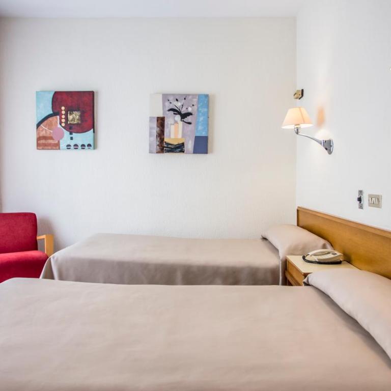 Hotel Leuka - Twin Room - 3