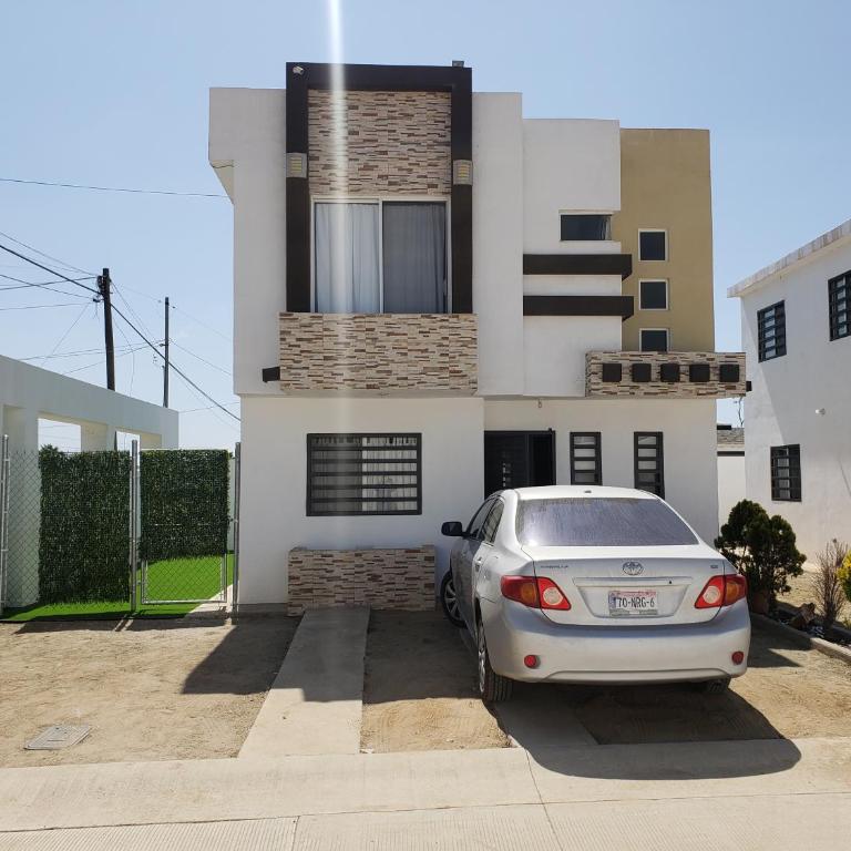 Casa cerca de Estero Beach - Two-Bedroom House - 1