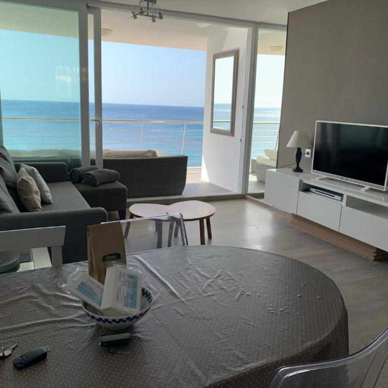 Moraira Sea front, first line, Air Conditioning, heating, First floor, 2 habs 4beds - Apartment with Sea View - 7