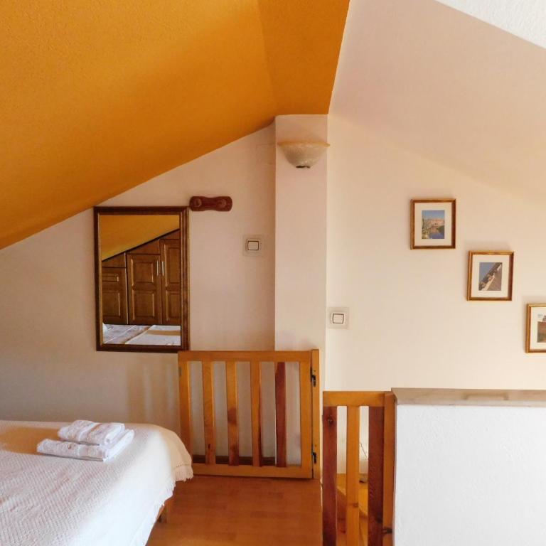 Apartments Villa Serventi - Duplex Apartment with Balcony and Sea View - 9