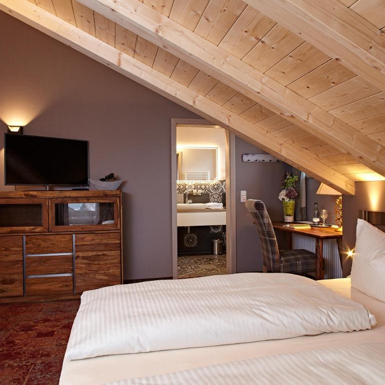 Vintage Hotel Charivari- Sommer Hörnerbahnen kostenlos mit Restaurant - Doppelzimmer - 3