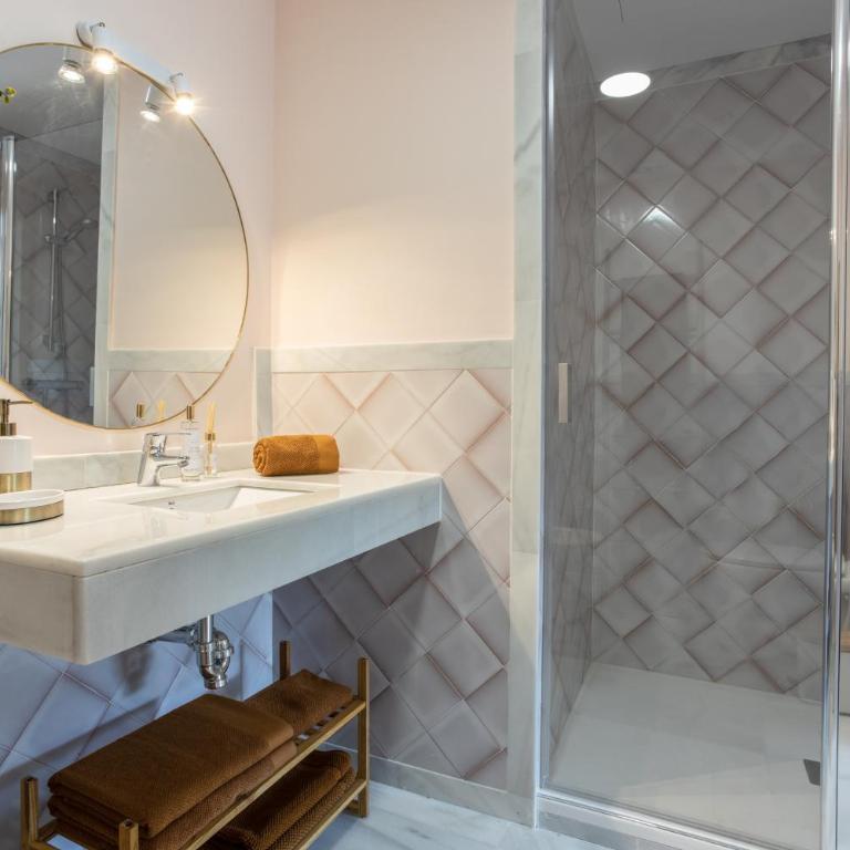 INOLVIDABLES VISTAS a LA ALHAMBRA, - One-Bedroom Apartment - 25