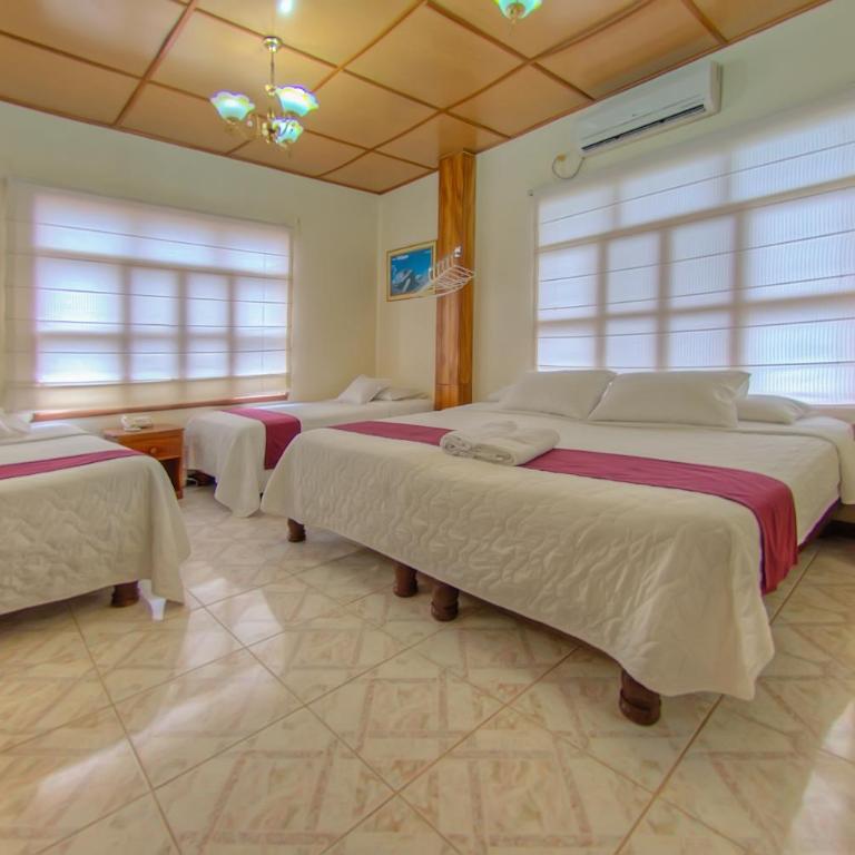 Hotel San Vicente Galapagos - Habitación Cuádruple Económica - 2