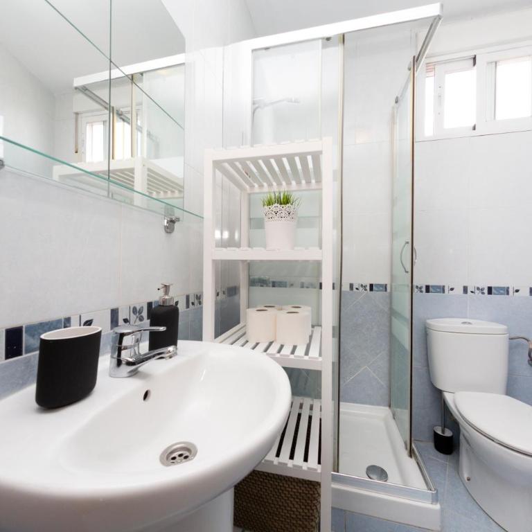 Boutique Apartments in the Heart of Madrid - Apartamento Ático - 2