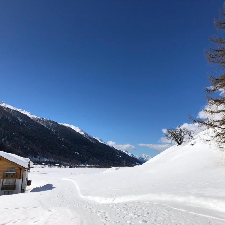 Chalet Breithorn- Perfect for Holiday with Amazing View! - Loft-Apartment B mit Whirlpool - 32