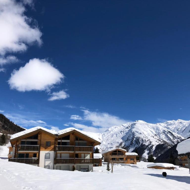 Chalet Breithorn- Perfect for Holiday with Amazing View! - Loft-Apartment B mit Whirlpool - 33