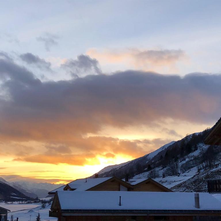 Chalet Breithorn- Perfect for Holiday with Amazing View! - Loft-Apartment B mit Whirlpool - 34