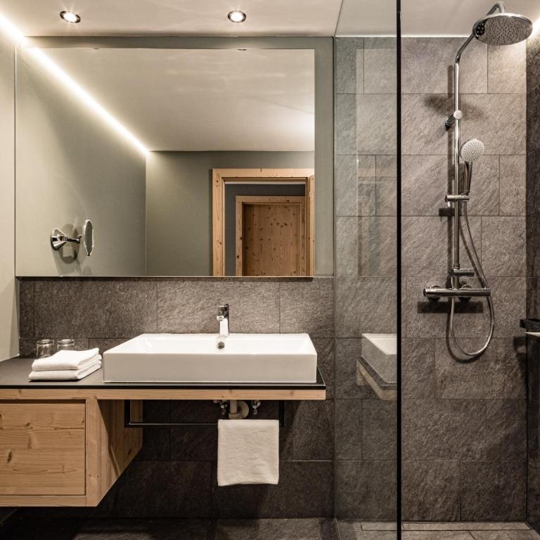 Falkensteiner Hotel Antholz l Adults Only - Junior Suite Deluxe - 1