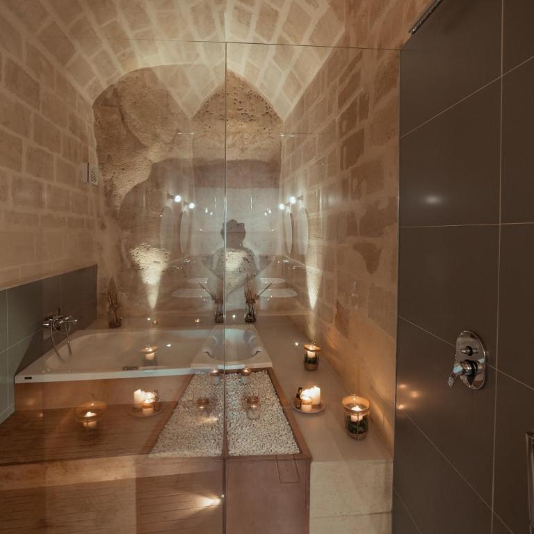 Endea Suite Rooms & Lounge SPA - Double Room with Spa Bath - 3