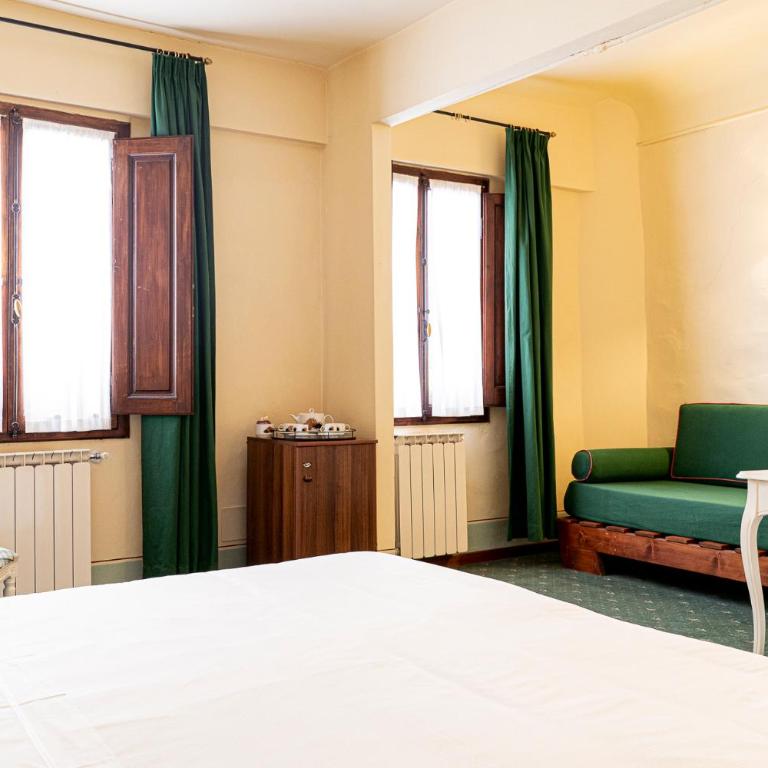 Casa Uffizi XIII Century Tower House Boutique Hotel - Camera Tripla Deluxe - 2