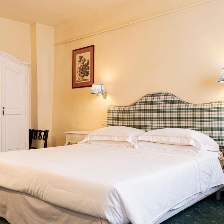 Casa Uffizi XIII Century Tower House Boutique Hotel - Camera Tripla Deluxe - 1