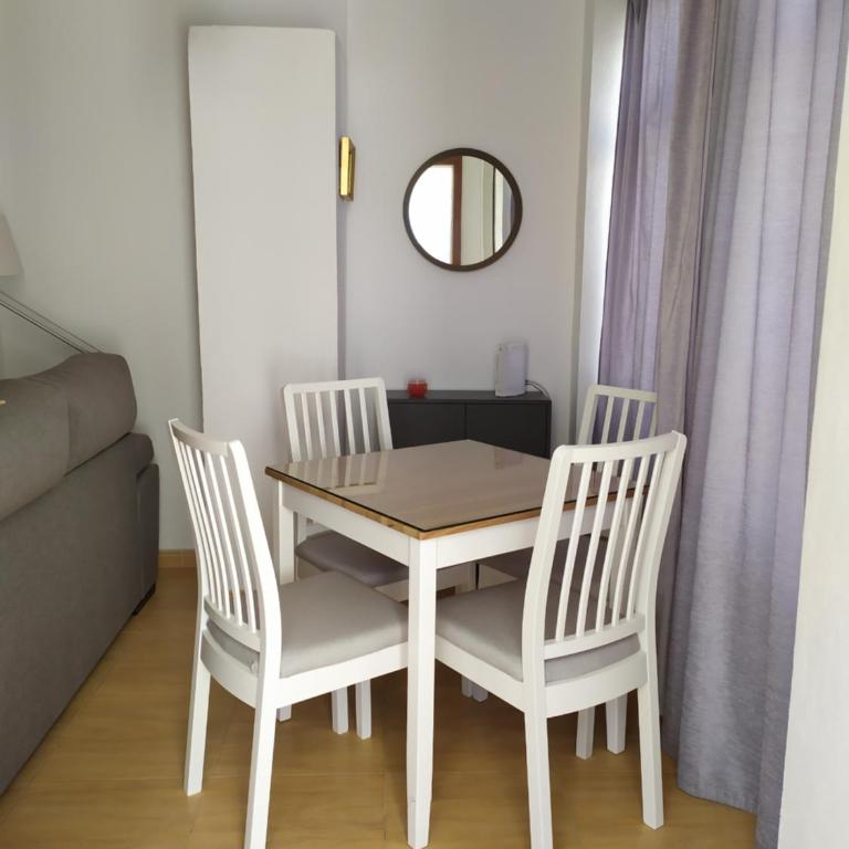 Ático en el centro con terraza - Apartamento de 1 dormitorio - 2