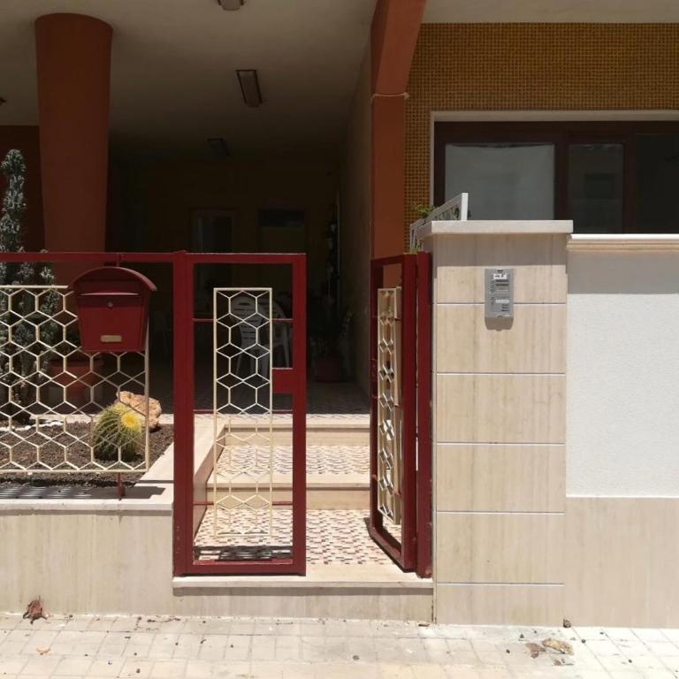 Sun Holiday - Casa con 2 Camere da Letto - 12