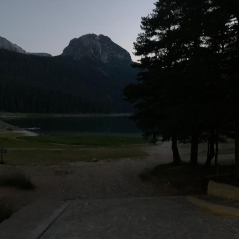 FeĐoNi - Three-Bedroom Vacation Home - 12