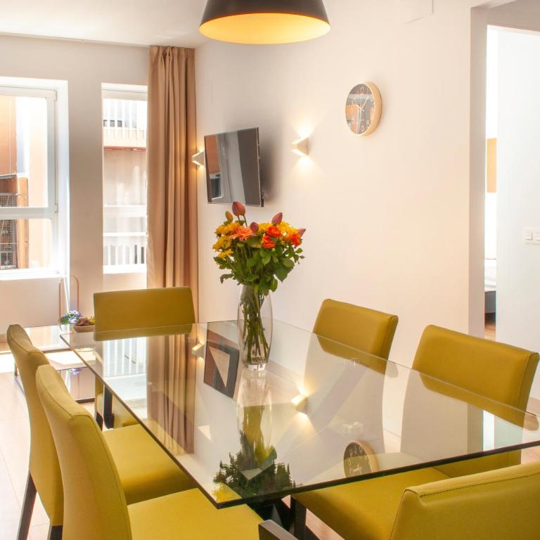 MyFlats Luxury Downtown - Deluxe Apartment - 10