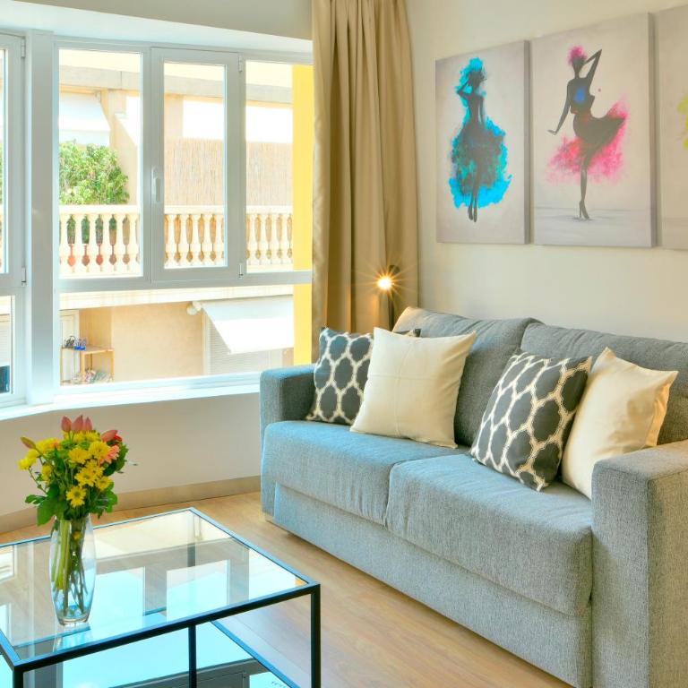 MyFlats Luxury Downtown - One-Bedroom Apartment - 9