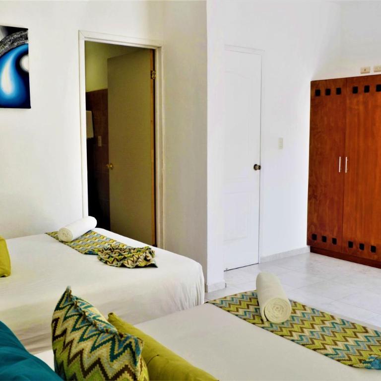 Corales Suites - Studio with Pool View - 5