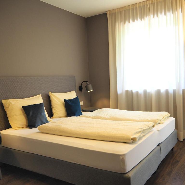 Feldgärtenhof - Doppel-/Zweibettzimmer mit Balkon und Bergblick - 12