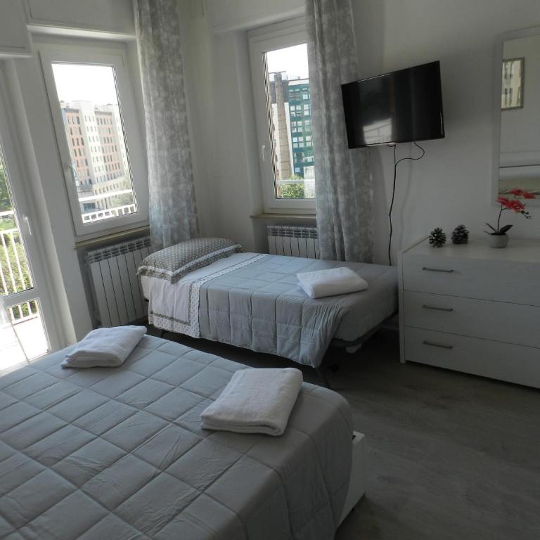 Appartamenti Via Cortonese 1 - Appartamento con 3 Camere da Letto - 17