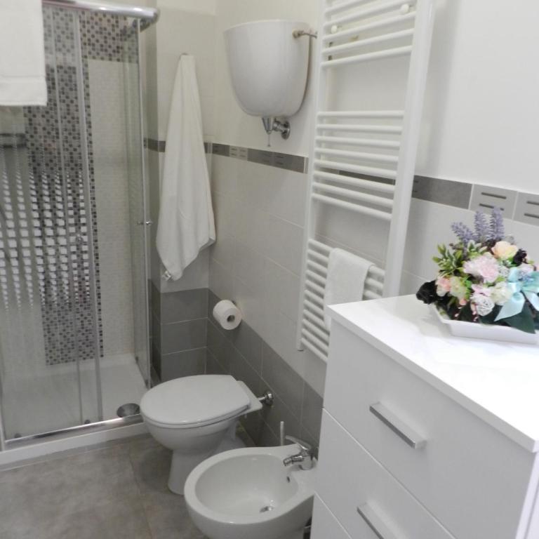 Appartamenti Via Cortonese 1 - Appartamento con 3 Camere da Letto - 2