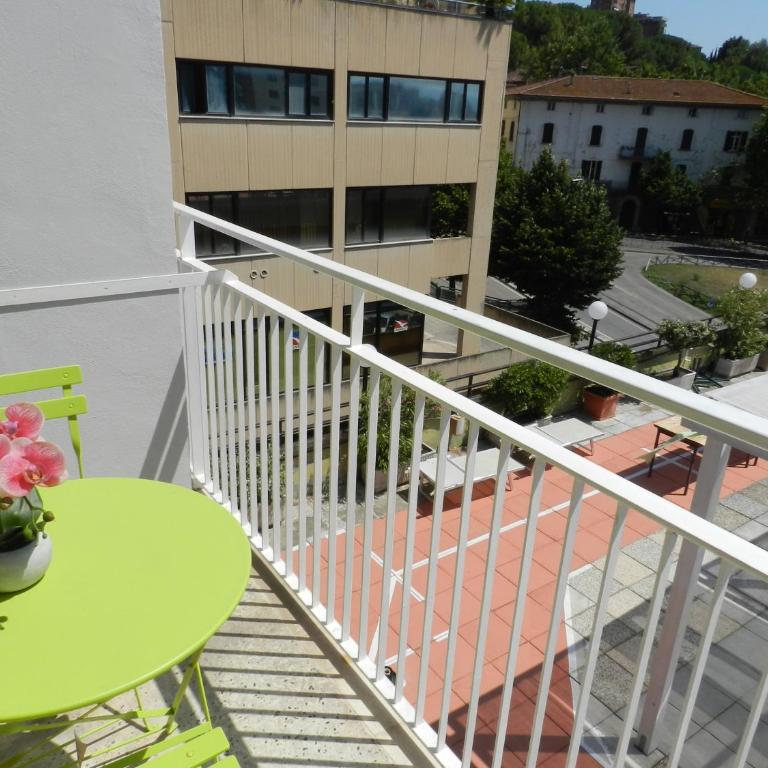 Appartamenti Via Cortonese 1 - Appartamento con 2 Camere da Letto - 27