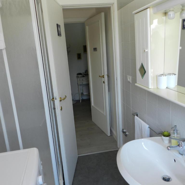 Appartamenti Via Cortonese 1 - Appartamento con 2 Camere da Letto - 20