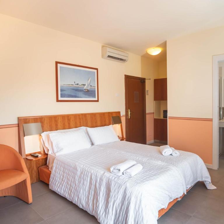 Hotel Romeo - Junior Suite - 11